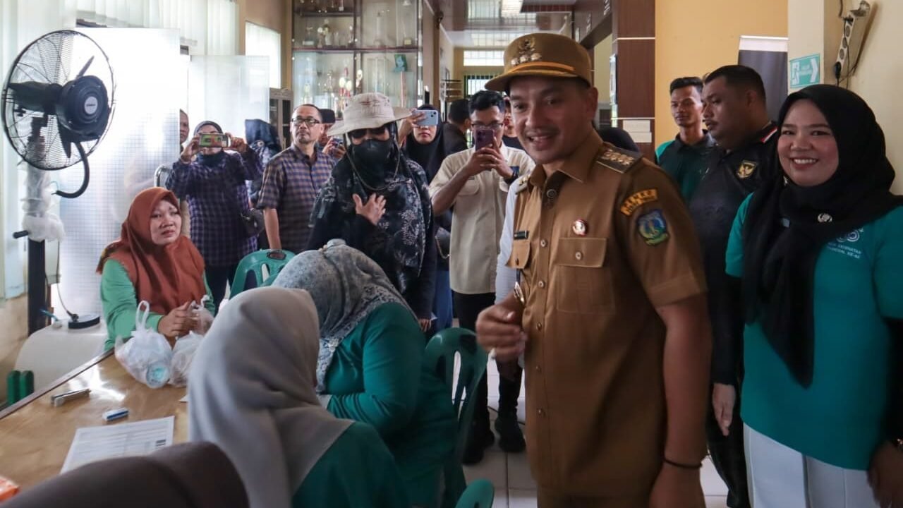 PINTU