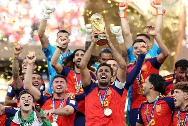 JUARA DUNIA